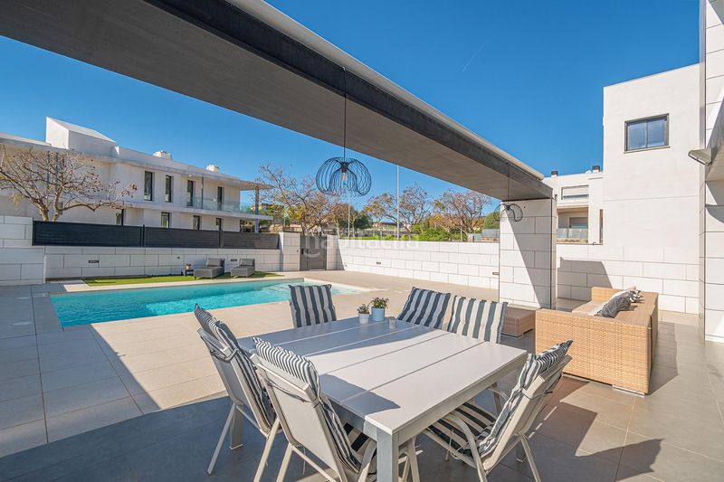 Foto e3b7f051-a26f-4326-b1bf-05d45b335a1d. Xalet amb aparcament piscina a Son Roca Palma de Mallorca