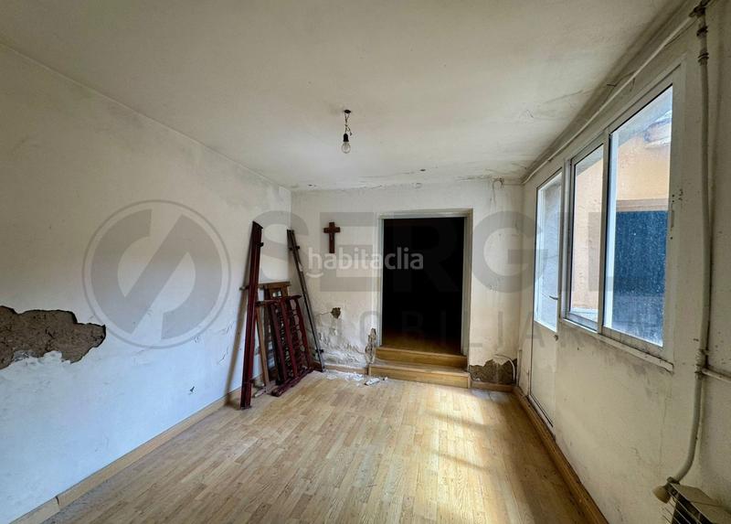 Foto 4fa03e65-fac9-4758-89e9-183a1b242854. Casa  independiente en venta en el barrio de la albuera en Segovia