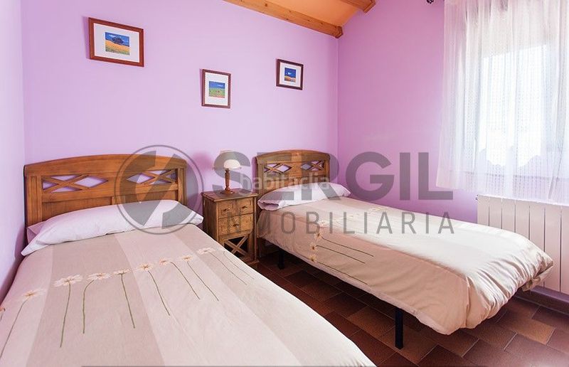 Foto 4f0bb297-ddd0-4f94-b733-67a2a02413c8. Casa amb calefacció a Escobar de Polendos