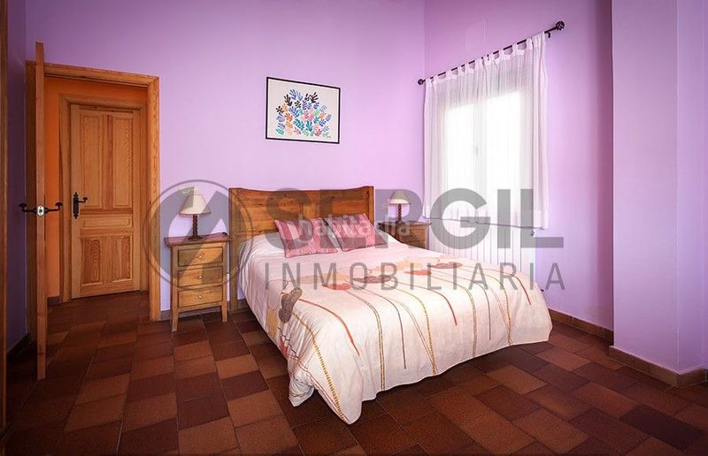 Foto e03bb7fc-2370-4b61-a24d-70c3259d1c52. Casa amb calefacció a Escobar de Polendos