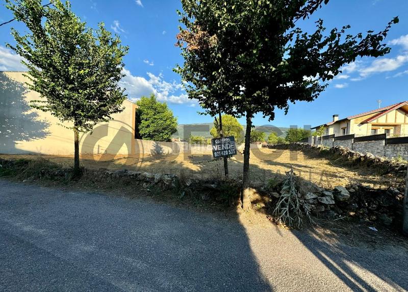 Foto 4203b12d-1fe6-44fc-afd8-2d484bccae84. Terreno residencial parcela urbana en pradena en Prádena