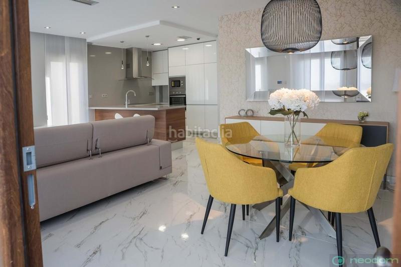 Foto 7d8cadd4-a294-4baa-a72e-e1b811876a3f. House in Los Almendros Orihuela