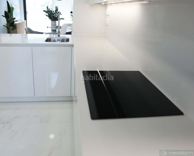 Foto d328911c-e4ff-4258-bc42-4bb2bc980f23. Appartamento in Playa Poniente Benidorm