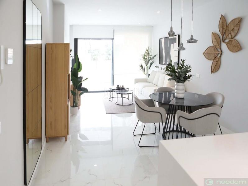 Foto f9d8732c-8411-46a4-8057-be8af6613e6b. Appartamento in Playa Poniente Benidorm