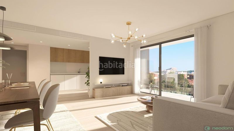 Foto a3586394-7e8a-48d5-bf8b-ae789d7b8e2a. Àtic a Paus - Polígono San Blas Alicante
