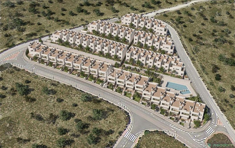 Foto f24502c4-4ef6-4665-9a9d-3d317a85c8f8. Casa amb piscina a Monforte del Cid