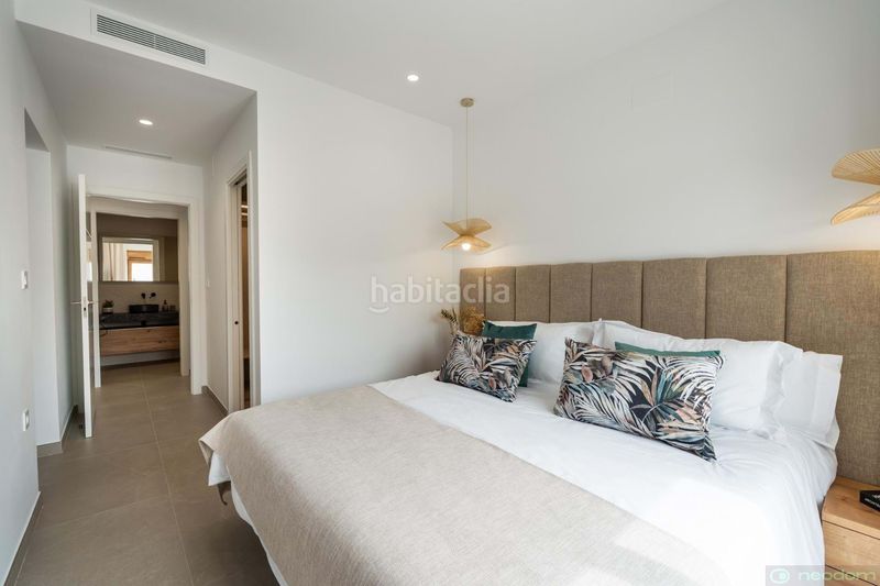 Foto c02f6edd-3c4b-4d76-b6ca-227cdc1c6415. Casa a Campoamor Orihuela