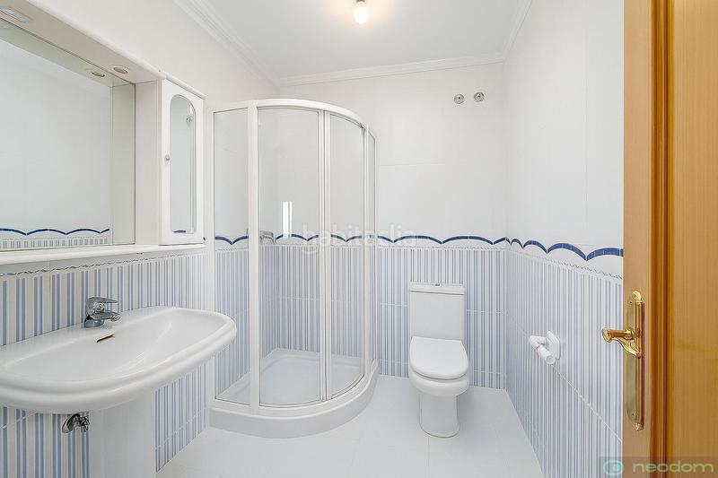 Foto a123c1f5-e54e-44e2-b550-71f703300a31. Chalet mit parking in Pedreguer