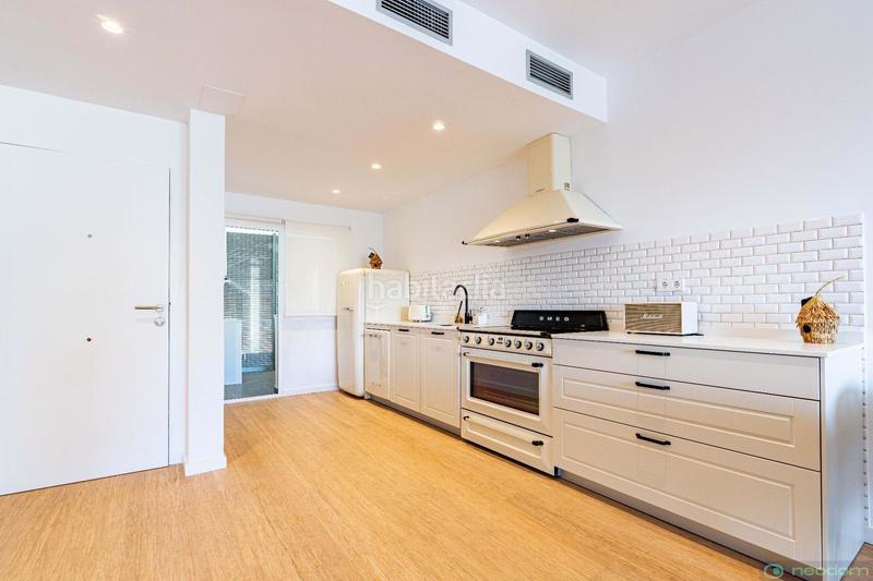 Foto eca3ad71-90a5-4d11-bbde-66cdacf24c99. Piso te presentamos este espectacular apartamento, ubicado en la tranquila y privilegiada zona de costa dorada, . en Altea