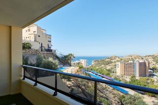 Location Appartement  Avenida europa. Se alquila un magnífico apartamento en villajoyosa, cerca del ma