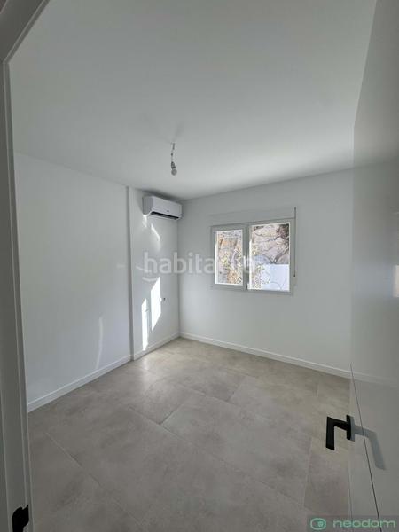 Foto 1d8ba067-626c-48ac-9a0a-c851cc058df6. Maison avec parking dans Pueblo Acantilado-Lanuza Campello (el)