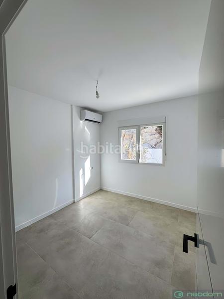 Foto abaab5b2-f1db-4a09-8821-172dd16da963. Maison avec parking dans Pueblo Acantilado-Lanuza Campello (el)