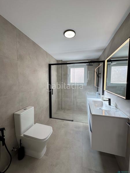 Foto ac45fb36-0bcc-4b4c-bf9f-e549fe7a1662. Maison avec parking dans Pueblo Acantilado-Lanuza Campello (el)