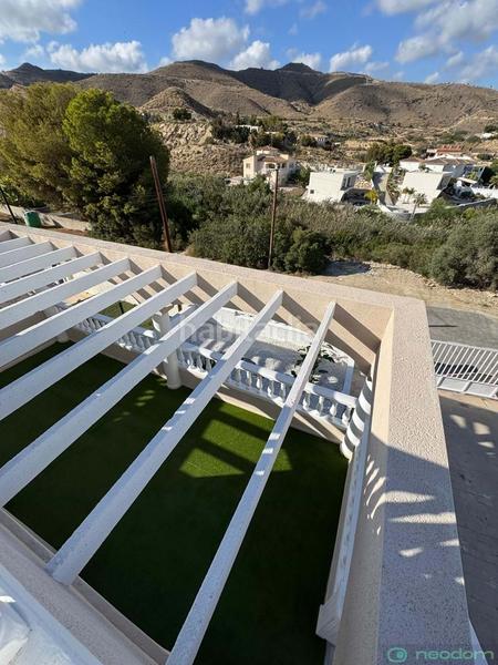 Foto d2bc03dc-cbfb-4202-85a4-aab85b5b6912. Maison avec parking dans Pueblo Acantilado-Lanuza Campello (el)