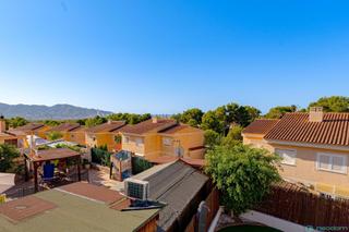 Casa  Carrer llampuga. Precio muy competitivo para la zona.totalmente amueblada y equip
