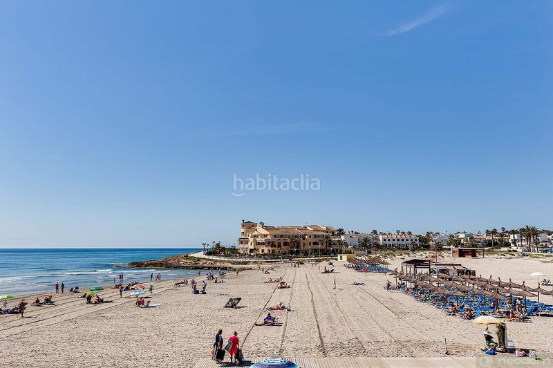 Foto 4916a25d-0f09-4d5a-8b69-4738f872bdf4. Casa amb piscina a La Zenia Orihuela