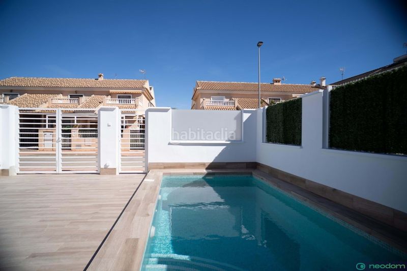 Foto 23b41cce-f0a9-463e-bf5e-b81257f4727c. Casa adossada amb piscina a San Javier San Javier