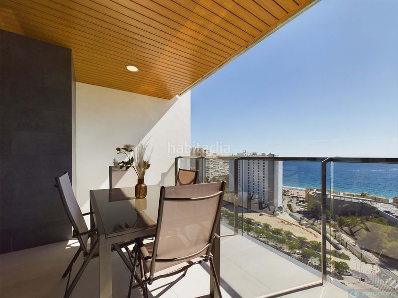 Foto dba3609c-c37b-4cc5-9646-1072fc2d3d7a. Pis amb aparcament piscina a Playa Poniente Benidorm