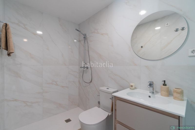 Foto 4a7dadb1-e601-48eb-a48b-8777cc780e31. Pis amb piscina a Playa Flamenca Orihuela