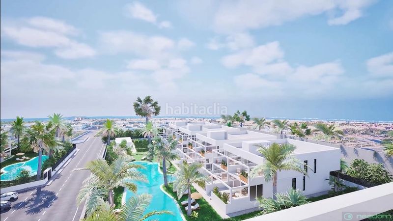 Foto 2f90d328-3678-4e7b-a680-b3f0ff600c7c. Casa amb piscina a Islas Menores-Mar de Cristal Cartagena