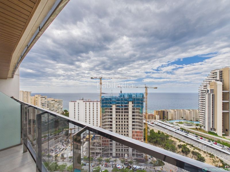 Foto 4d1084e4-de52-4a3e-9b4d-5e217817ce77. Pis amb aparcament piscina a Playa Poniente Benidorm