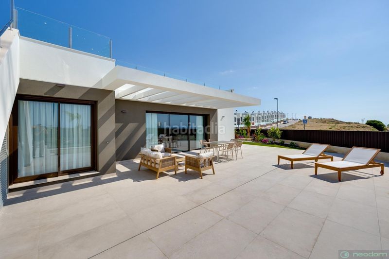Foto 54fda80d-e409-4d4f-9c0d-2a57504d653a. Casa amb aparcament piscina a Bonalba-Cotoveta Mutxamel