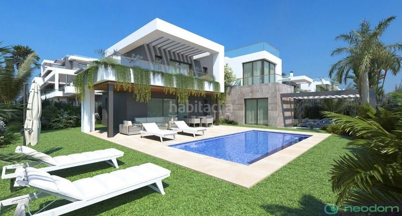Foto 70084dbd-5059-4203-a59a-f1b50621a50a. Casa amb piscina a Zona Carrefour - Urbanizaciones Torrevieja