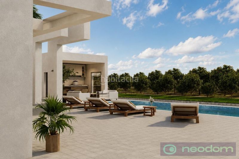 Foto a772a829-7a67-4480-8608-0dcd78f24075. Casa amb piscina a Benejúzar