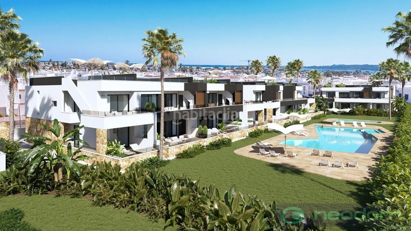 Foto be420fde-0fc1-4c0c-81e2-0e5b9c55b56e. Casa amb piscina a Lo Marabú Rojales