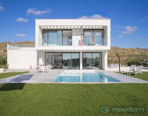 Maison  N/a