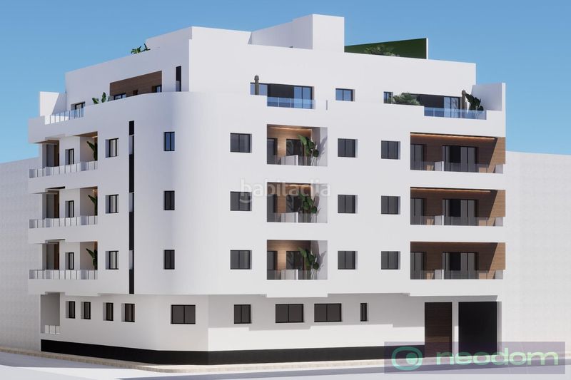 Foto 42c66745-0a15-496f-9cd8-afb1cefde561. Àtic a Antonio Machado Torrevieja