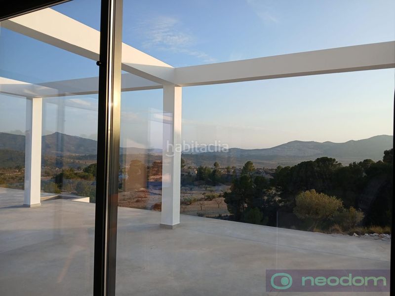 Foto b9b83d09-cbe4-4047-940b-1865fa20b121. Casa amb piscina a Pinoso