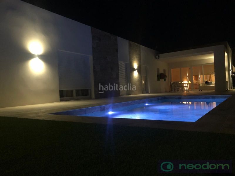 Foto 2042927b-0ecc-4add-8ce4-f9b8d9ce8603. Casa amb piscina a Pinoso