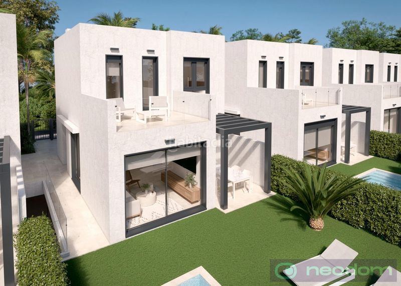 Foto c475c58b-dbf3-46e8-9117-b18261e563f4. Casa amb piscina a Centro Alcázares (Los)