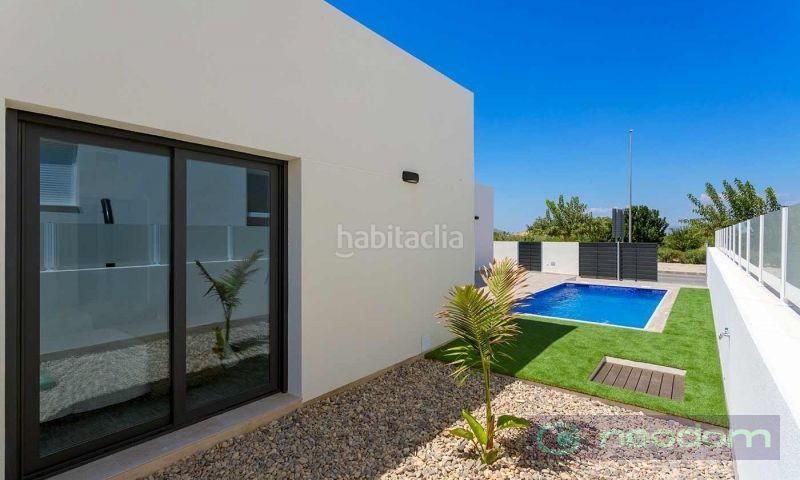 Foto fb2b57d8-a454-4a38-95bc-7f25f8843ec8. Casa amb aparcament piscina a Daya Nueva