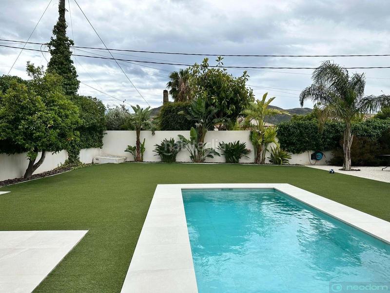 Foto 14e20e3d-4f02-46ad-bf2e-9423c6ef5668. Chalet con riscaldamento parcheggio piscina in L´Albir Alfàs del Pi (l´)