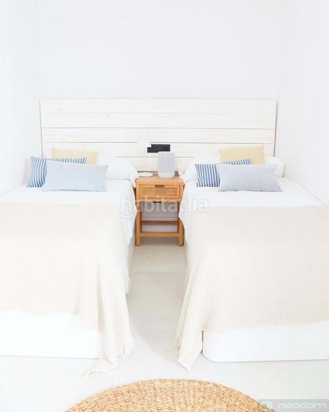 Foto e7e8f294-49d5-4a39-9548-ca0a1a3def5f. Xalet amb calefacció aparcament piscina a L´Albir Alfàs del Pi (l´)