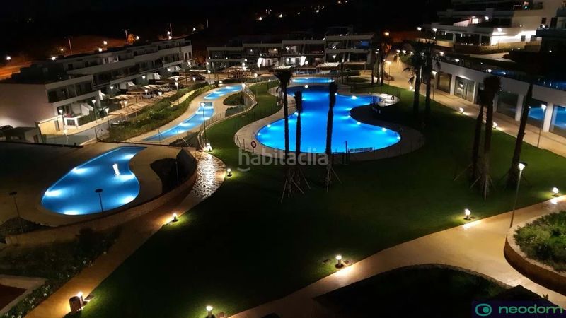 Foto 5336f01b-0193-466d-a99f-c38f95c981c2. Àtic amb aparcament piscina a balcón de Finestrat-terra marina Finestrat