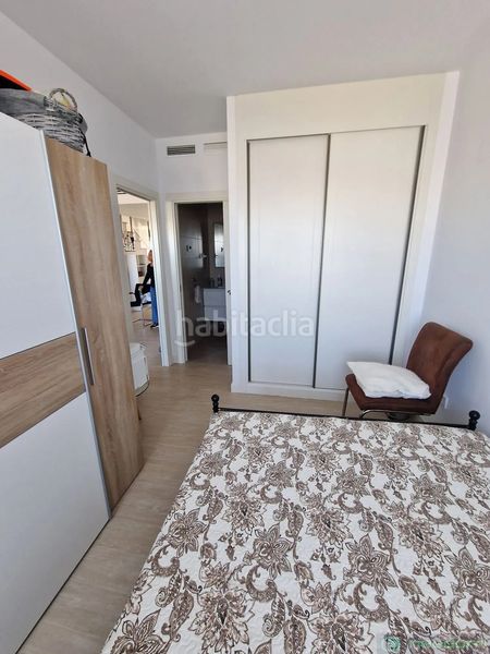 Foto 6ed0356d-b063-46c0-a21b-d44edd420ecc. Àtic amb aparcament piscina a balcón de Finestrat-terra marina Finestrat