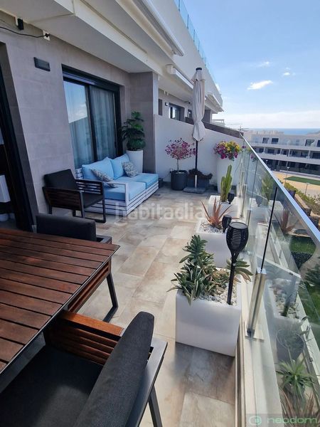 Foto d0cebc6f-7f63-4a52-9ace-6be3826c6199. Àtic amb aparcament piscina a balcón de Finestrat-terra marina Finestrat