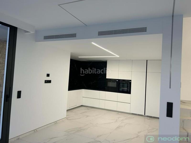 Foto cf3a472a-7bc3-4290-b948-98044650cbce. Haus mit heizung parking pool in Juzgados - Plaza de Toros Benidorm