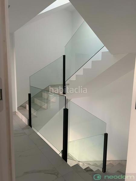 Foto ce94f2e1-a41e-4312-8957-4e55116647f8. House with heating parking pool in Juzgados - Plaza de Toros Benidorm