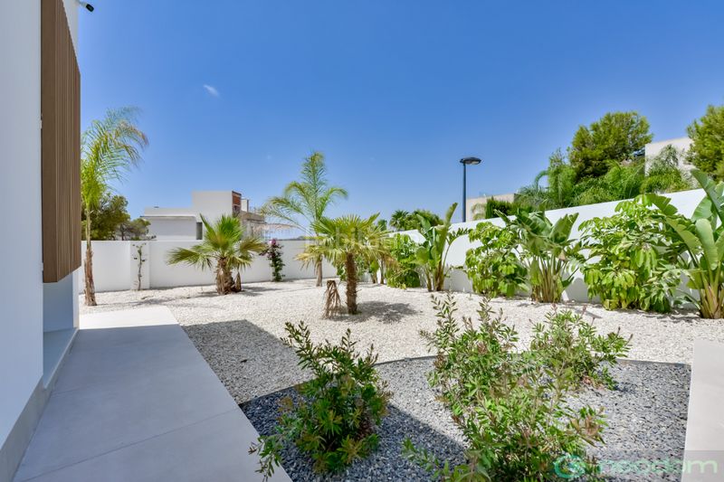 Foto 1156330a-b86d-4c54-9830-a744d34fe30a. Casa amb piscina a Golf Bahía Finestrat