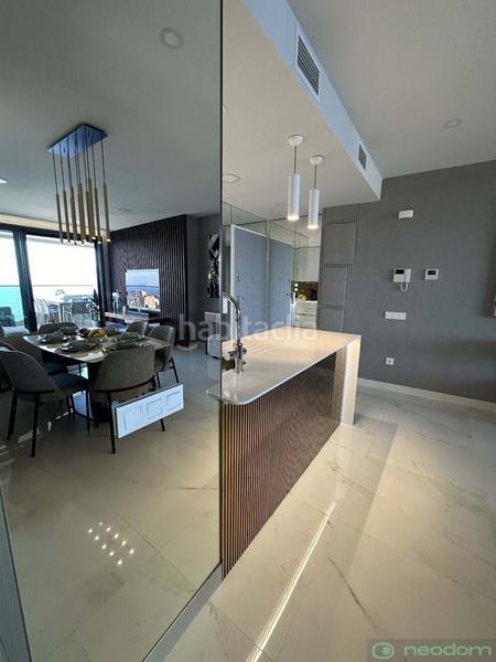 Foto 8ba6f92a-5131-4070-8eac-0edb013df2ab. Lloguer pis amb aparcament piscina a Playa Poniente Benidorm