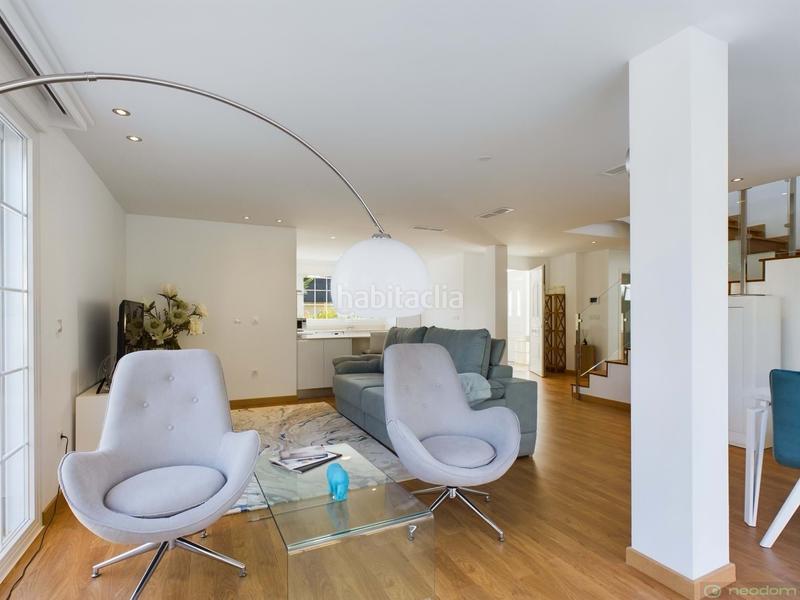 Foto 0ec3160b-29b6-4b02-9d8d-c915822b3ed8. Casa amb calefacció aparcament piscina a Polop