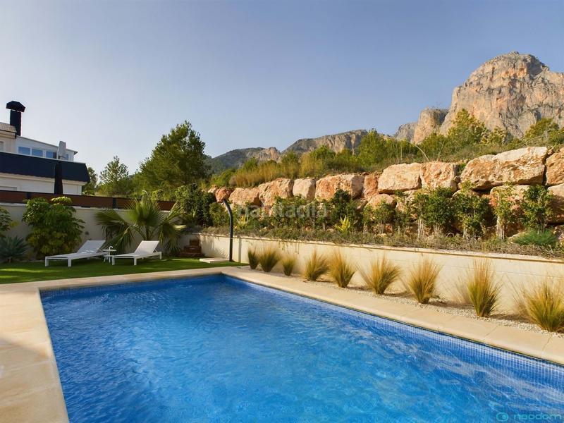 Foto 321033d9-e19d-4270-811c-a216459f71a1. Casa amb calefacció aparcament piscina a Polop