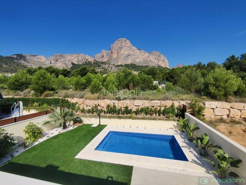 Foto 3bbee9df-ddfe-485d-a0c7-b70952f9e746. Casa amb calefacció aparcament piscina a Polop