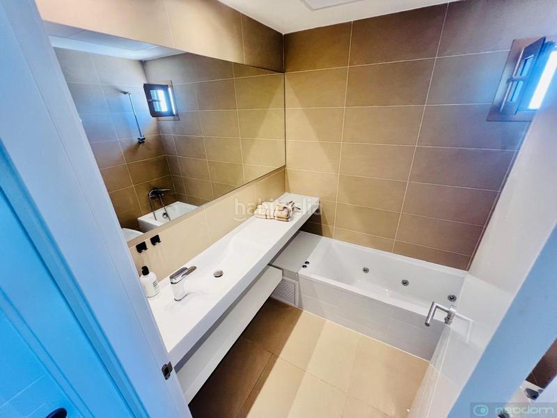 Foto bc8b8b6e-a337-4b67-9025-e44dfca1e501. Etagenwohnung mit heizung parking pool in Playa Poniente Benidorm