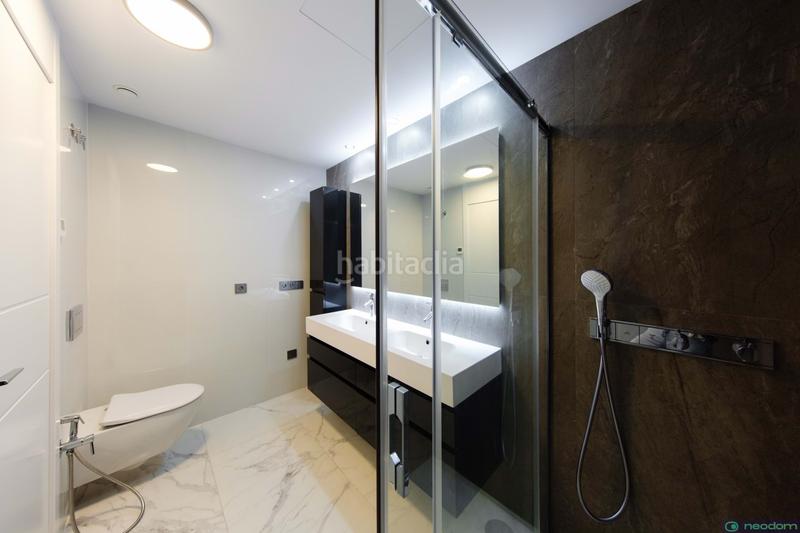 Foto 6d68b2ef-1769-454a-8ee7-e8085aa383fb. Appartement avec parking piscine dans Playa Poniente Benidorm