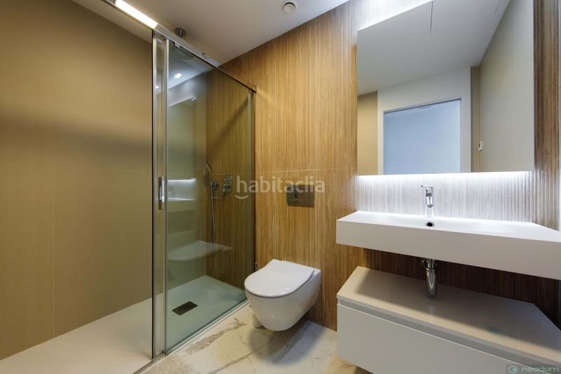 Foto d52e1e19-e5b9-4efd-a21e-2d11e0bd7d39. Etagenwohnung mit parking pool in Playa Poniente Benidorm
